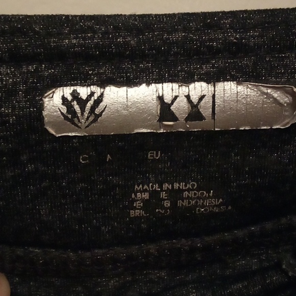 XXI Grey Leggings With Pockets - Size Large - Picture 3 of 8